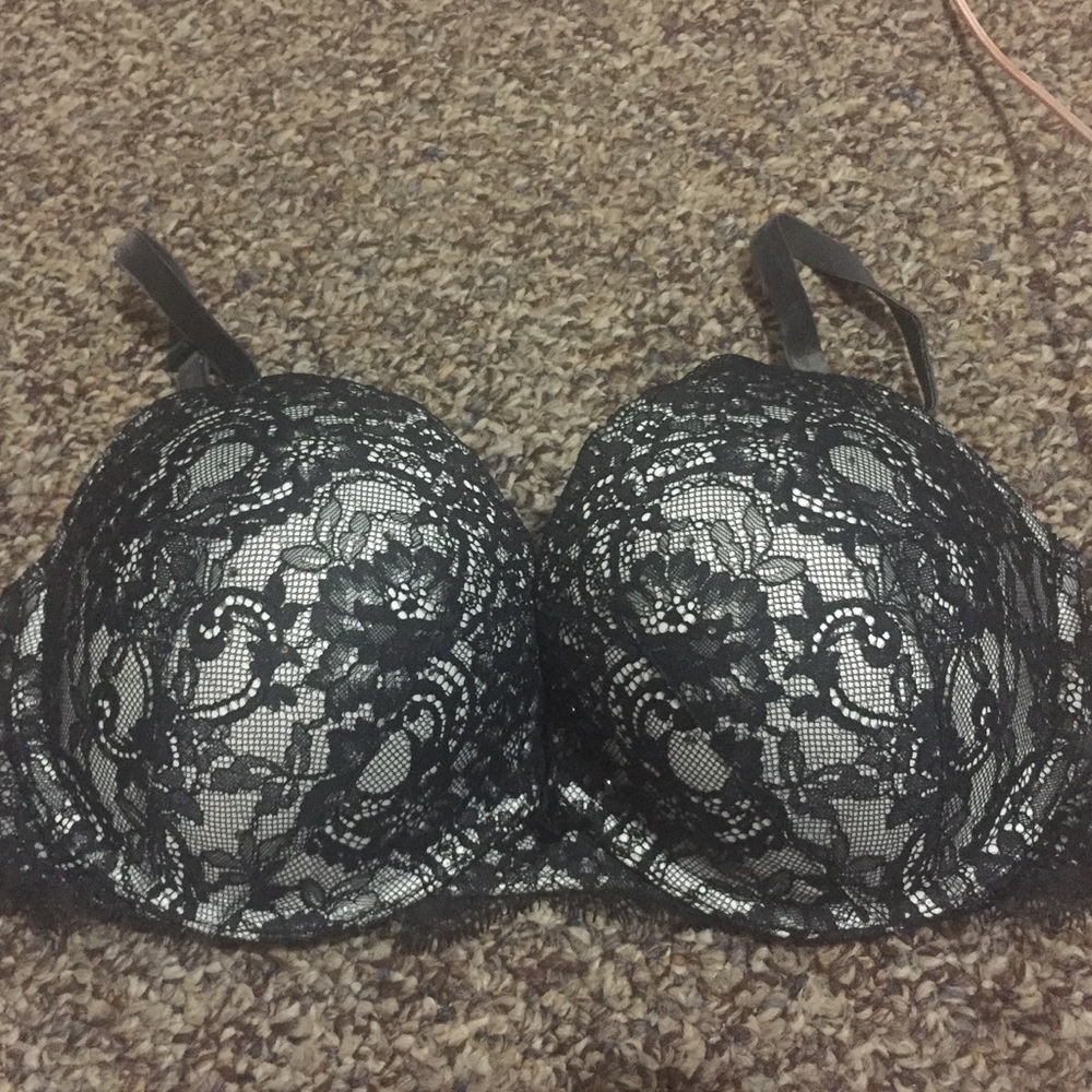 *SOLD* Victoria Secret Black Lace Bra